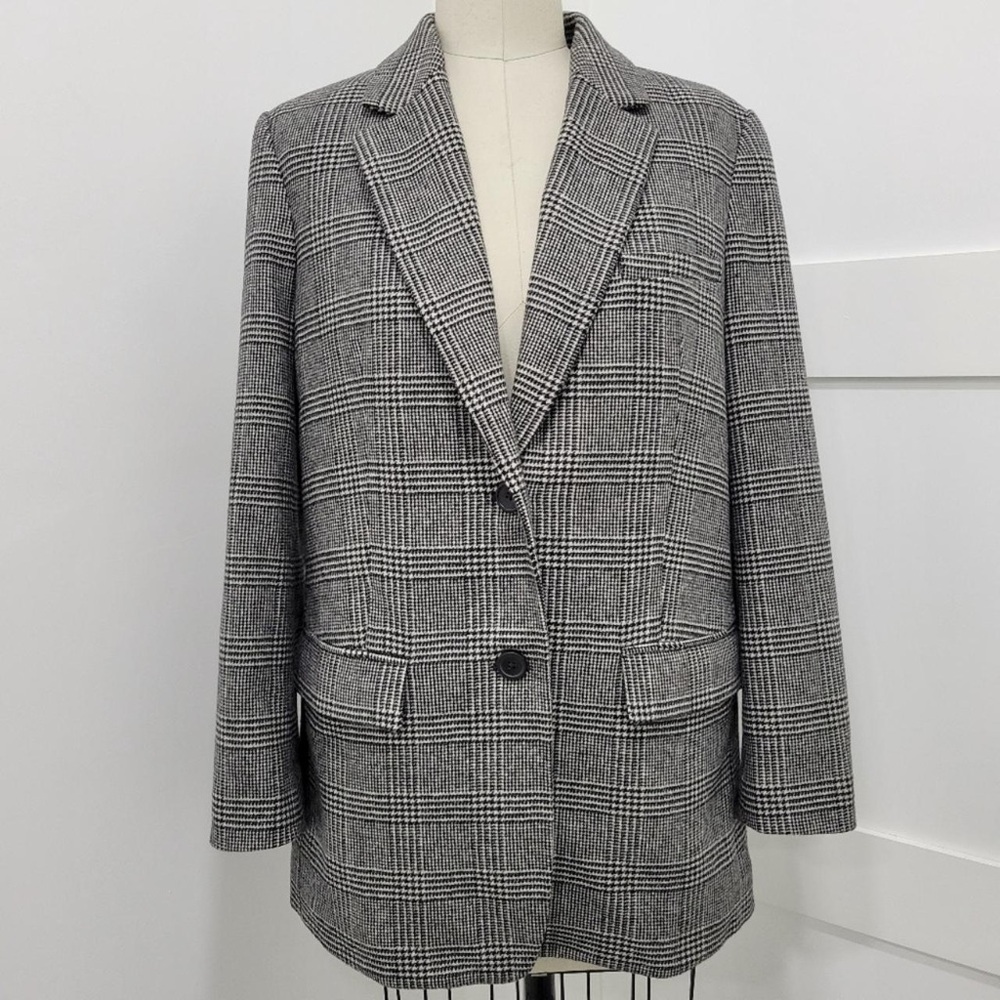 Everlane Black and White Plaid Blazer